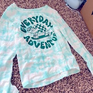 Old navy long sleeve shirt